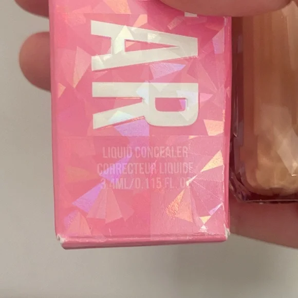 Jeffree Star Liquid Concealer in Nude Pink Beige - Picture 2 of 3